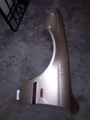 Guardabarros izquierdo conductor compatible con BMW 540i 21226 97-03 Foto 1 de 4