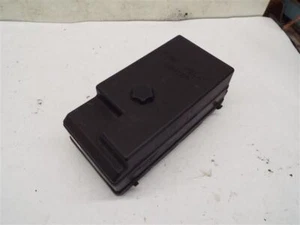 GRAND PRI 1997 Fuse Box Engine 219673 - Picture 1 of 3