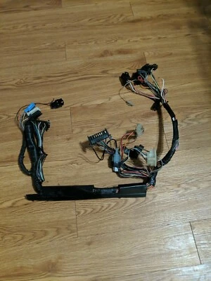 Cableado del volante del conductor Mercury Grand Marquis 1976 1977 1978 1979 Foto 1 de 4