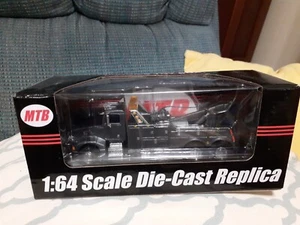 1/64 Pete 385 Gray Wrecker Tow Truck SpecCast - Picture 1 of 6
