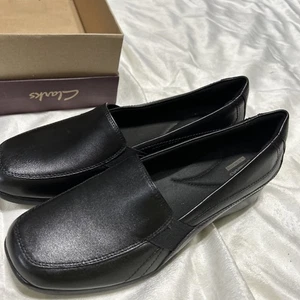 NIB Clarks Collection Women’s Gael Bobtail Black Leather Slip On Loafers Sz 10 M - Picture 1 of 16