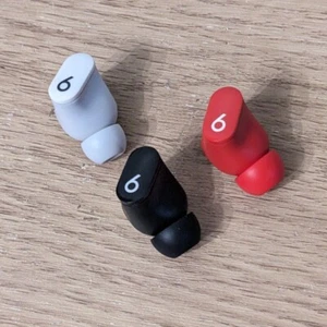 Auriculares inalámbricos Beats by Dr. Dre Studio Buds SOLAMENTE para oreja derecha - Imagen 1 de 13