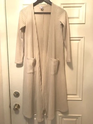 ❤️LulaRoe SARAH ~ CREMA Sólida ~ Cárdigan Plumero XS ~ Unicornio Mayor Largo Acanalado❤️ Foto 1 de 3