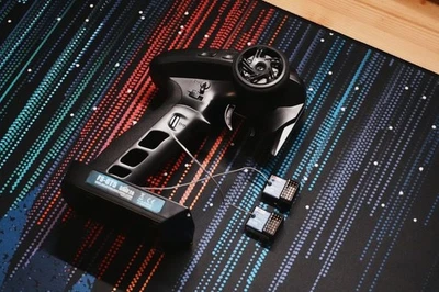 Neue FlySky FS-GT5 Fernsteuerung für RC Autos, Boote, Panzer usw. mit 2 Gyro Rec - Bild 1 von 4