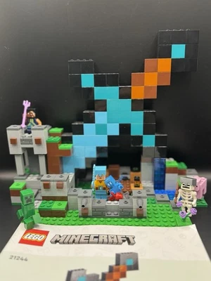 LEGO Minecraft: The Sword Outpost 21244 complete set - Image 1 of 4