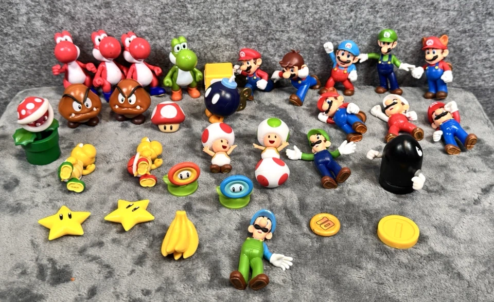 Лот товаров с Фигурками Nintendo Super Mario Bros 30+ Luigi Yoshi Power Mushroom Jakks 2015 - Изображение 1 из 4