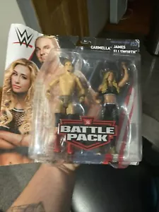 WWE Mattel Battle Pack Series 53 Carmella & James Ellsworth CARTA/BOLLA DANNEGGIATA - Foto 1 di 3