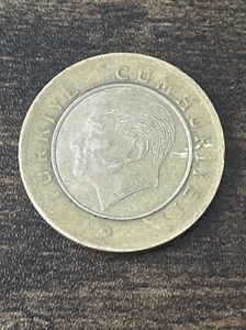 2015 Turkey 1 Lirasi Bi-Metallic Actual Coin TK6136* - Picture 1 of 3