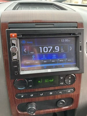 Dual Audio 🔊 XDVD269BT- Bluetooth /Touchscreen Car Stereo - Image 1 of 4