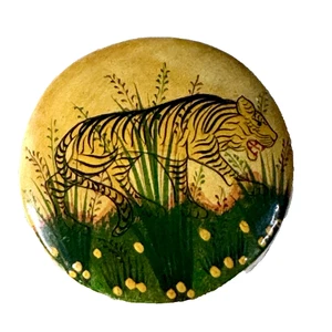 Vintage Kashmir Tiger Lacquer Handmade Painted Paper Mache Trinket Box India - Picture 1 of 7