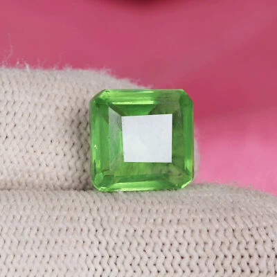 6 Ct Square Shape Parrot Green Color Lab Created Amethyst Gemstone For Rings - Image 1 of 4