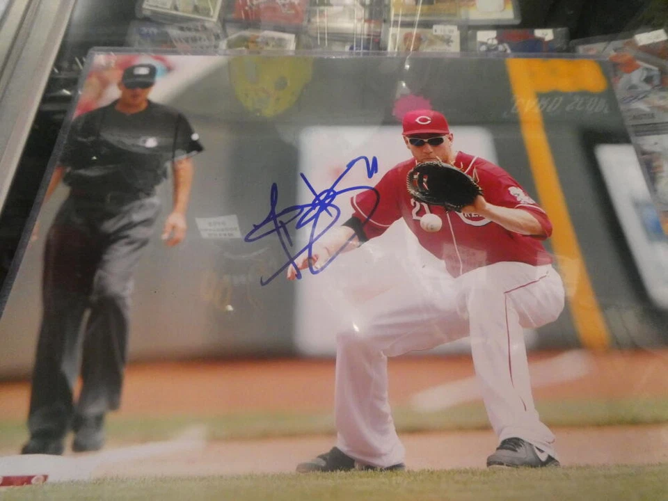 Todd Frazier Cincinnati Reds Signed 11x14  Photo COA - Image 1 of 1