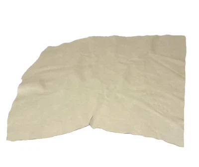Sucata de couro bovino grão superior premium 15” L x 18” A bege claro francês - Imagem 1 de 2