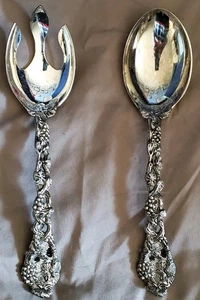 VINTAGE SILVER PLATE GODINGER GRAPE PATTERN SERVING SPOON & FORK SET - Picture 1 of 6