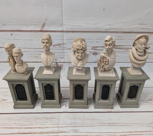 Mansión embrujada de los parques de Disney 5 bustos de pilares estatuas familiares temibles 45 aniversarios - Imagen 1 de 18
