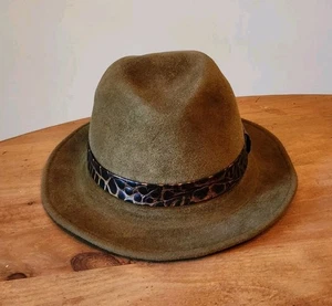 Sombreros Makins New York Sombrero Fedora de Fieltro de Piel para Hombre Talla Pequeña - Marrón con Banda de Cuero - Imagen 1 de 7