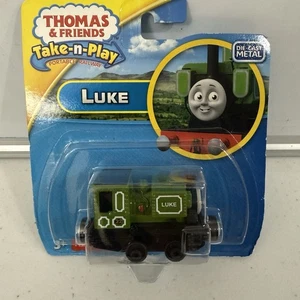Thomas & seine Freunde Take-n-Play Along DieCast Luke Train 2014 versiegelt auf Karte - Bild 1 von 2