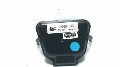 Sensore pioggia 0K95B679R0 KIA CARNIVAL II (GQ) 2.9 CRDI - Immagine 1 di 3