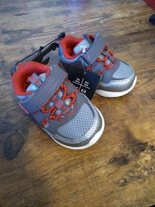 INFANT BOYS Shoes SIZE 6 ATHLETIC WORKS BUNGEE SNEAKERS - Picture 1 of 6