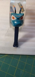 PEZ Bugz Beetle Blue Head Antennas Barney Beetle - blue stem - Loose - slovenia - Picture 1 of 2