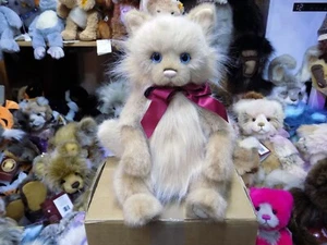 Kingswood Pic No 2 By Charlie Bears CB242439B - Picture 1 of 14