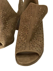 Fergalicious Shootie Boots Peep Toe Ankle Size 10 Tan Velvet Pumps - Picture 1 of 10