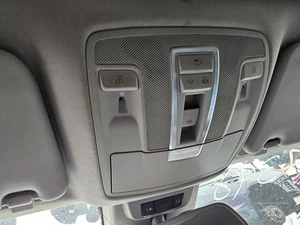 2012-2015 MERCEDES BENZ ML350 OVERHEAD CONSOLE, W/ SUNROOF SWITCH: 1669062901 - Picture 1 of 12