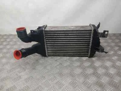 93179039 ladeluftkühler 4716835 für OPEL ASTRA H CARAVAN COSMO 2004 Foto 1 de 4