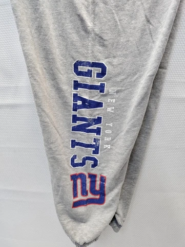 NFL New York Giants Women's Capri Lounge Pants - Gray With Blue Team Logo Cover