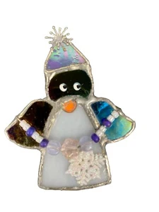 Spilla vintage fatta a mano in vetro colorato pinguino invernale - Foto 1 di 5