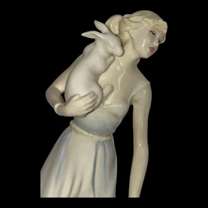 Royal Doulton Tender Greeting Figure with Bunny 144-T Signed Michael Doulton  - Picture 1 of 10