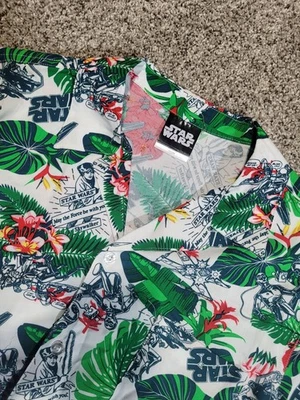 Camisa de manga corta Star Wars para hombre pequeña tropical hawaiana con botones 100 % rayón Foto 1 de 4
