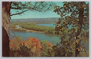 Postcard Heights Horseshoe Island Mississippi River McGregor Iowa IA - Picture 1 of 2
