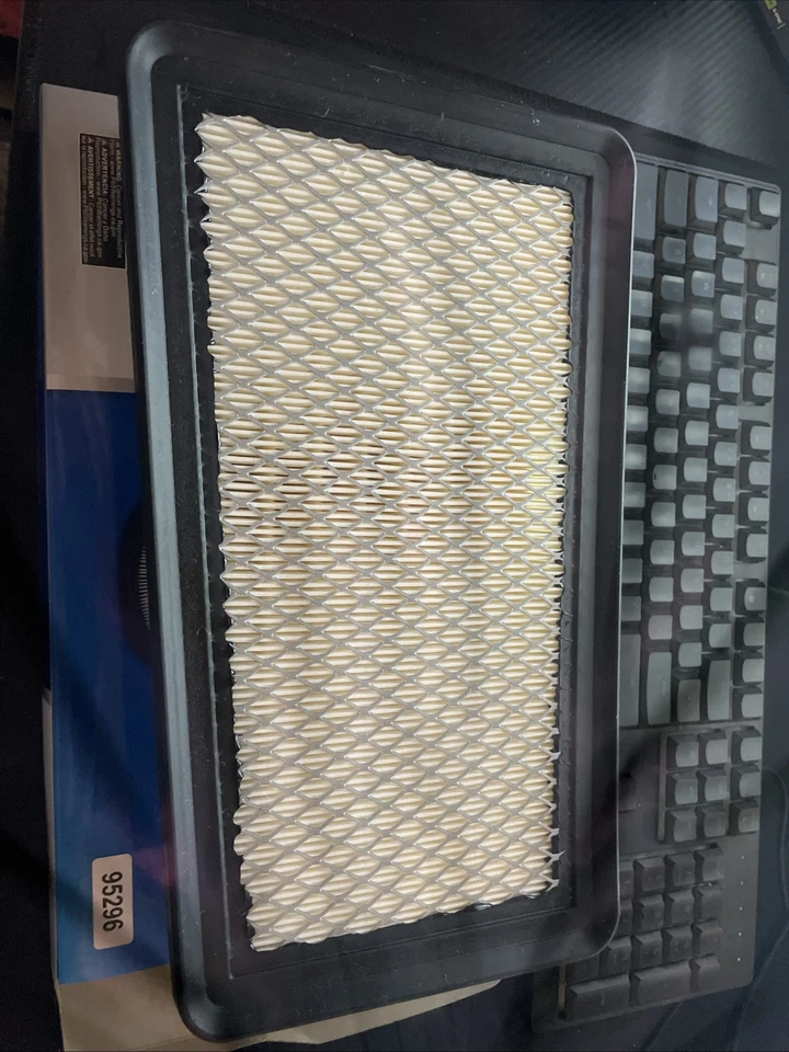 Carquest 95296 Engine Air Filter For 2015-2017 Chrysler 200 - Image 1 of 1