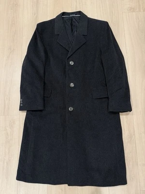 Gabardina Teller Cashmere negra hecha en Hungría vintage para hombre mediana Foto 1 de 4