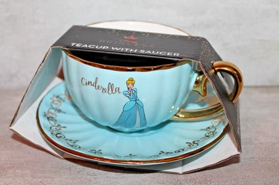 Juego de tazas de té y platillos de la princesa Cenicienta Disney azul y dorado taza de té festoneada Foto 1 de 4