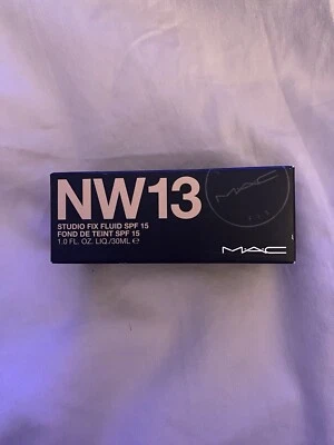 MAC Studio Fix Fluid Foundation  - Bild 1 von 4