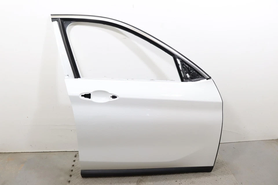 BMW X1 F48 2016-2022 carcasa de puerta del lado del pasajero delantero derecho OEM BLANCO_300 Foto 1 de 4