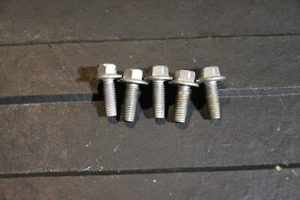 Ford M6x1.0 2015-2022 10 mm pernos de tierra herrajes Mustang F-150 - Imagen 1 de 5