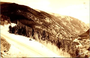 Postal con foto real RPPC Elevations of Highway US 40 Berthoud Pass Colorado - Imagen 1 de 2