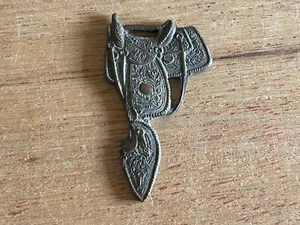 Pendleton Saddle Watch Fob Round Up Rodeo Advertising Antique Vintage Western - Picture 1 of 16
