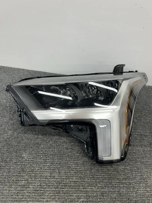 Faro LED OEM 2022 2023 2024 Toyota Tundra/Sequoia (izquierdo/conductor) Foto 1 de 4