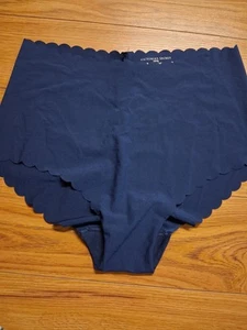 Victoria's Secret Panties NWT. Navy Blue Briefs, No Show, Size Large - Picture 1 of 4