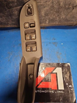 Se adapta a 99-02 NISSAN QUEST Interruptor de puerta delantera izquierda Ventana maestra con alimentación 1/4 Vidrio Foto 1 de 4