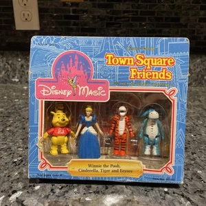 Vintage Disney Magic Town Square Friends 1988 Winnie Puuh, Aschenputtel #60303 - Bild 1 von 13