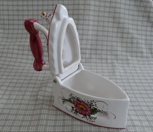 Porzellan Deko-Bügeleisen mit Blumendekor - Bild 1 von 4
