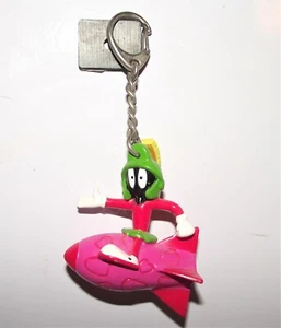 2004 [TM & WARNER BROS] Looney Tunes MARVIN THE MARTIAN LOVE ROCKET  Key Chain - Picture 1 of 1