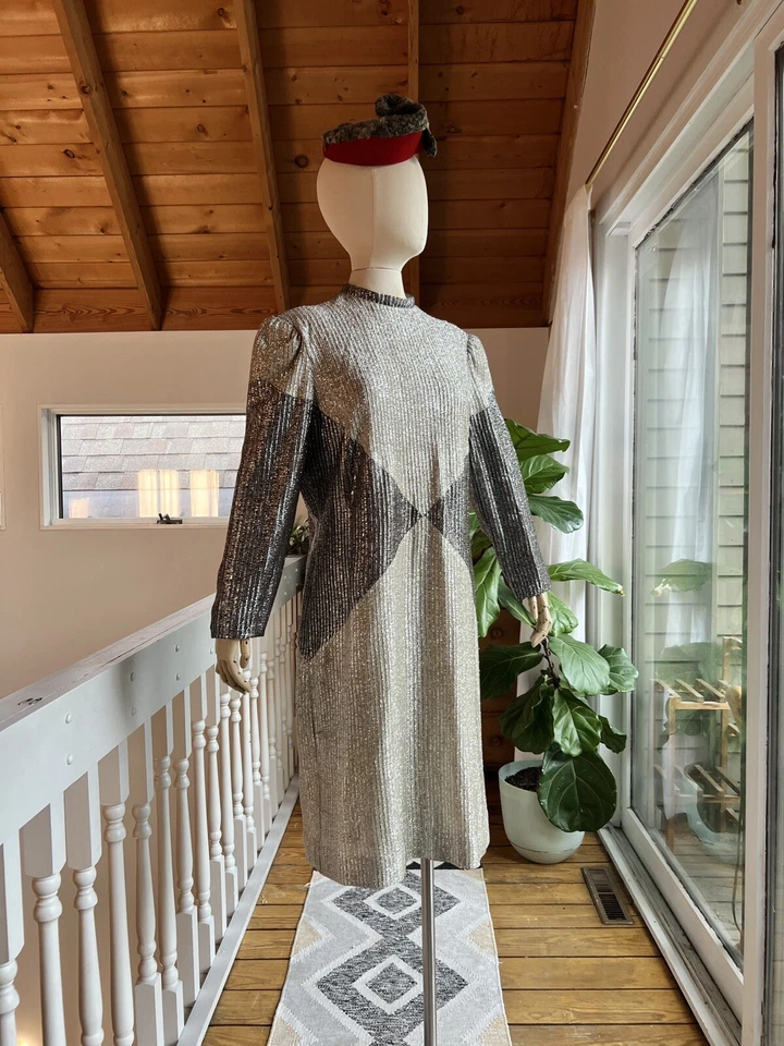 Vestido de fiesta vintage Lilli Diamond años 70 geométrico plata bronce talla grande  Foto 1 de 4