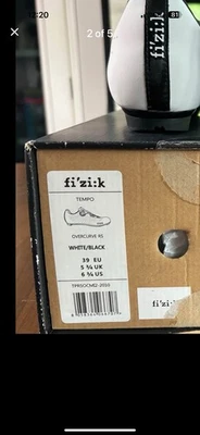 Nuevo Zapato de Ciclismo FIZIK BOA Tempo R5 Overcurve Mujer EE. UU. 6.5 EU39 Blanco/Negro Foto 1 de 4