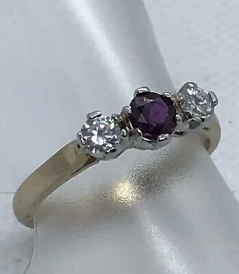 9ct Yellow & White Gold Ruby & Cubic Zirconia 3 Stone Ring - Image 1 of 4